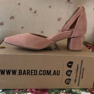 Bared Womens Shoe, Size 8.5M , light peach/pink